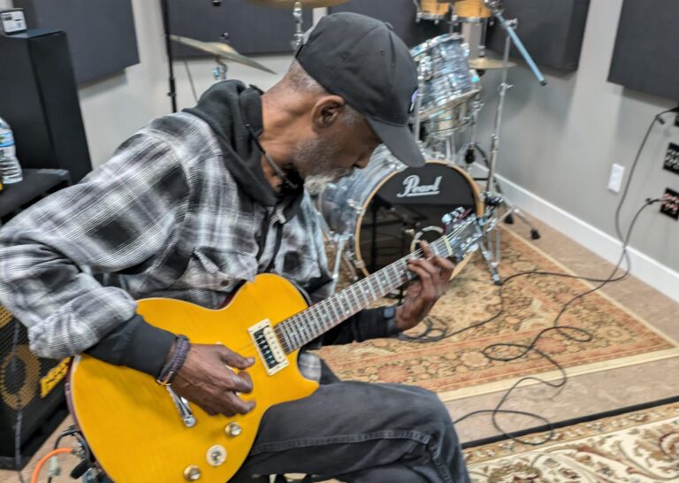 recording guitar